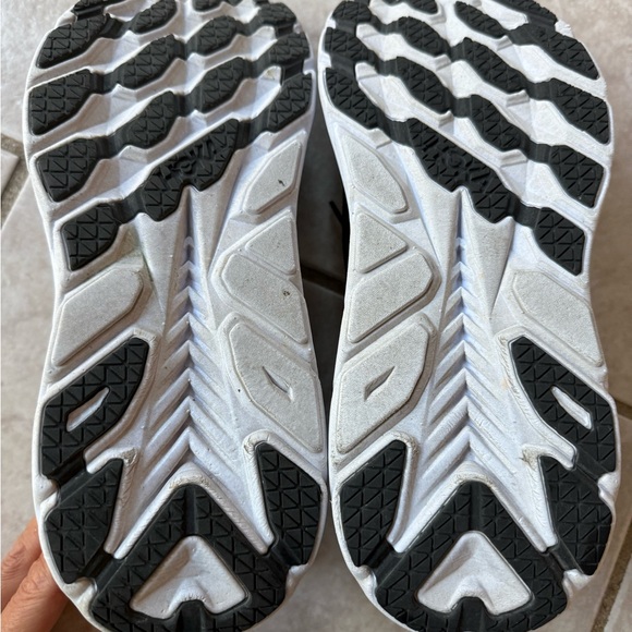 Hoka Black and White Athletic Shoes Size 8 - Picture 6 of 9